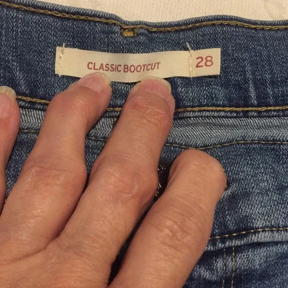 Levi’s Jeans - Picture 4 of 7